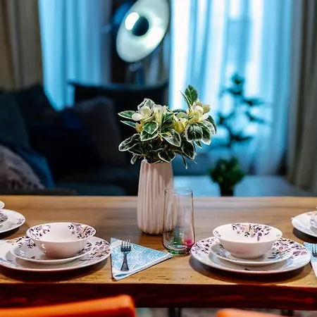 Design, 2 Bedroom, Ndk, Free Secured Parking